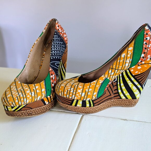 Aldo Multicolor Geometric Wedge Heels Size 38 (US 7.5–8) - Picture 4 of 7
